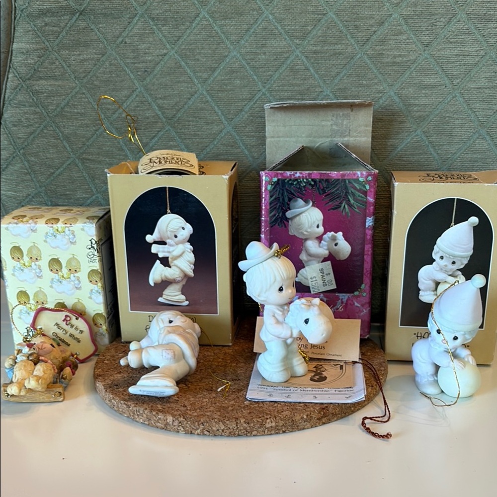 Enesco Precious Moments Holiday Ornaments Set